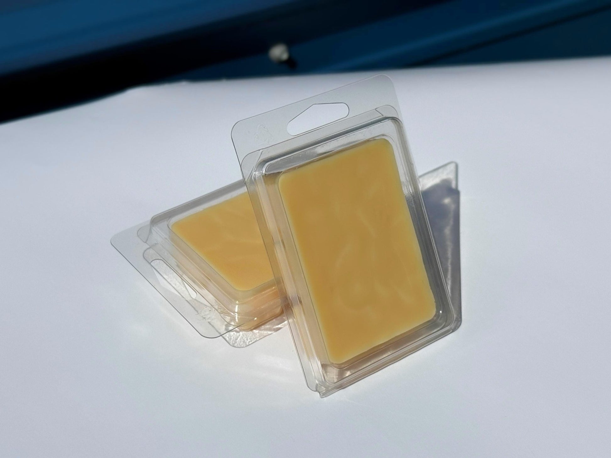 Making MatthieuHandcrafted Wax Melts – Premium Coconut & Beeswax Blend for Long - Lasting Scents