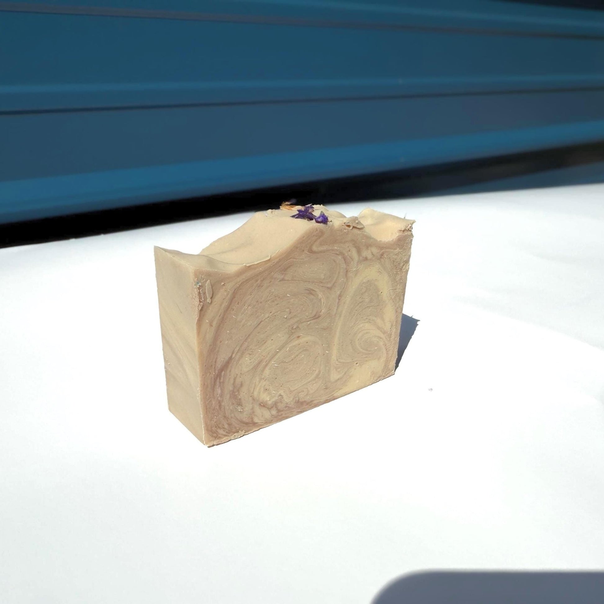 Making MatthieuLavender Vanilla Soap – Handcrafted Goat’s Milk Bar with Soothing Scents